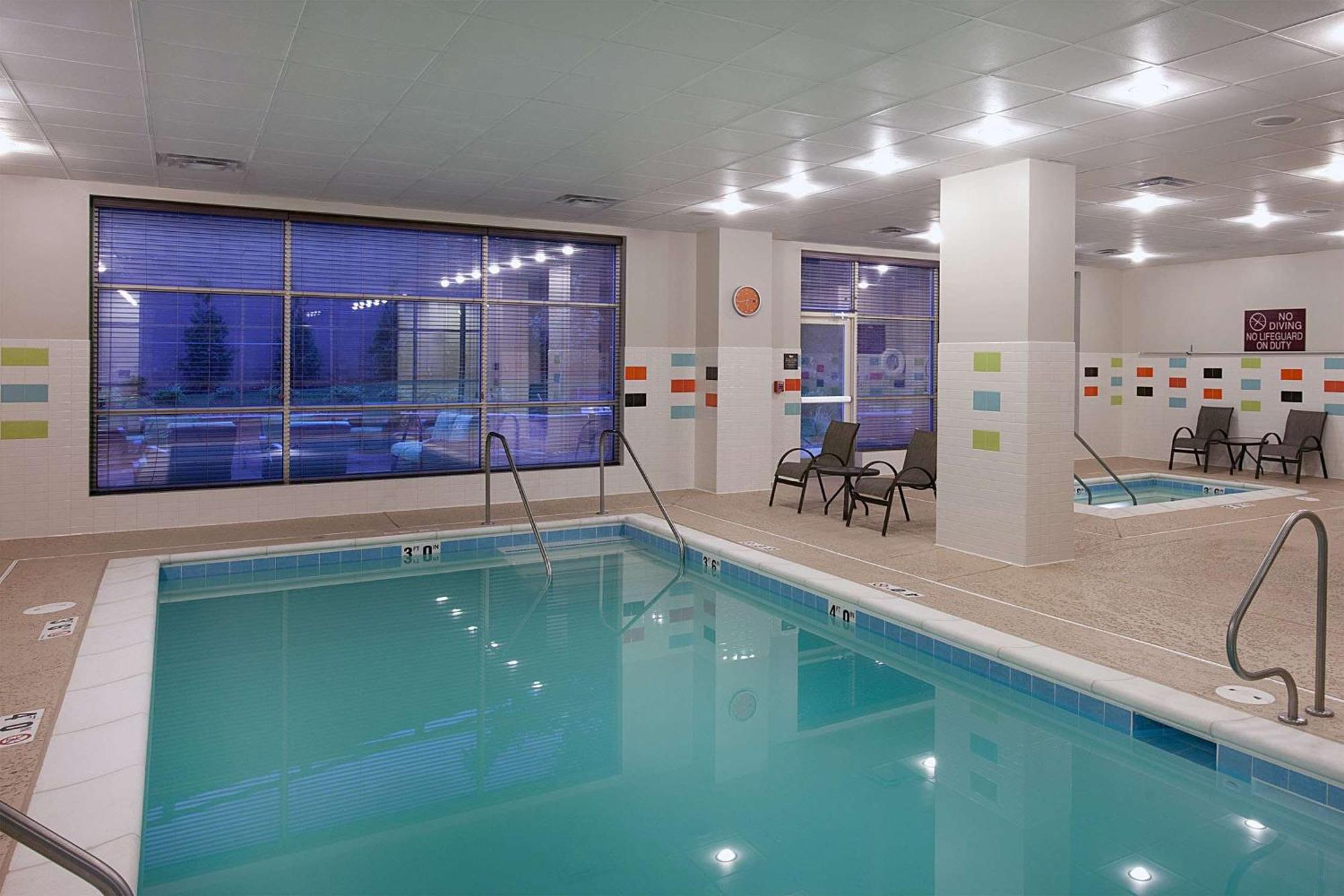 ホテル ホームウッド スイーツ バイ ヒルトン セントルイス ガレリア Richmond Heights エクステリア 写真